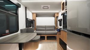 Grande vente! Caravane de voyage légère moderne pour 3 personnes, 2025 Keystones Reign 15RB, extérieur en aluminium laminé - Product Image 3