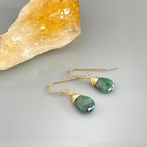 Personnalisé Nouvelle Arrivée original 925 bijoux en argent émeraude pierre boucle d'oreille simple et élégant de haute qualité boucle d'oreille à faible coût - Product Image 1