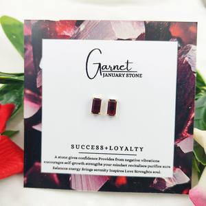 Boucles d'oreilles clous en argent sterling avec pierre précieuse grenat baguette - Bijoux de naissance en gros - Product Image 3