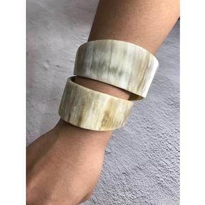 Accesorios de moda para mujer, pulseras de cuerno de búfalo pulido ancho, brazaletes decorativos de cuerno Natural, joyería de estilo Animal - Product Image 4