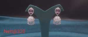 Juego de pendientes elegantes de latón para mujer adornados con diamantes americanos brillantes para bodas y fiestas nocturnas - Product Image 3