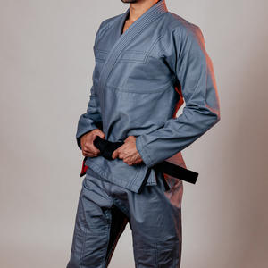 Traje de Jujutsu Gi bordado personalizado, uniforme de entrenamiento de primera calidad, tela duradera, perfecto para clases, gimnasios y práctica diaria - Product Image 2