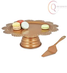 Support à gâteau en métal élégant avec des courbes raffinées, rehausse l'exposition des gâteaux pour les occasions spéciales - Product Image 4