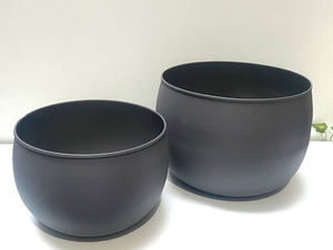 Maceta decorativa para el hogar Juego de dos diseños modernos Metal Hierro Tamaño personalizado Forma Color Usos en la decoración del hogar - Product Image 3