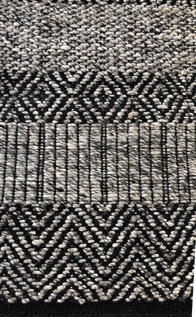 สีดำเทา