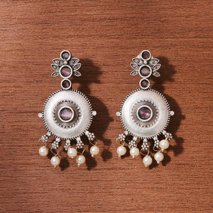 Boucle d'oreille en perle plaquée oxydée artificielle avec exportateur de bijoux de mode au look délicat en Inde - Product Image 5