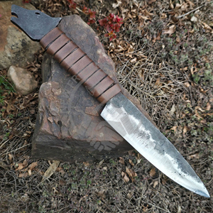 Vente chaude Chasse En Plein Air Tête De Loup Forgé À La Main Fer Acier Couteaux DIY OEM Bushcraft Couteau - Product Image 1