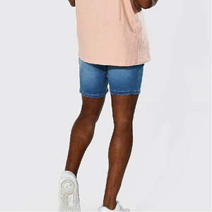 Fournisseur de shorts en denim streetwear, shorts de haute qualité, shorts en jean pour hommes fabriqués sur mesure avec logo personnalisé, étiquette et emballage - Product Image 2