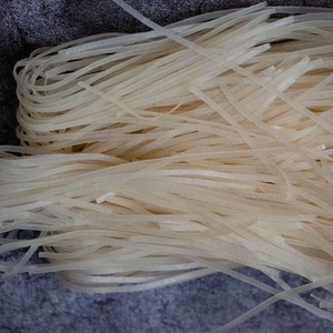 Nouilles de riz blanc petit vermicelle de haute qualité bâtonnets de riz plat de style premium nouilles de riz séchées de qualité supérieure - Product Image 4