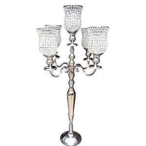 Candelabro Navideño de Latón Hecho a Mano, Ecológico, Decorativo para el Hogar y el Jardín, de la India - Product Image 1