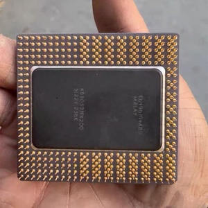 Microprocesseur Intel R80186-10 ScrapVintage 10 MHz, tête dorée, céramique LCC 80186 pour la récupération d'or, Singapour - Product Image 6