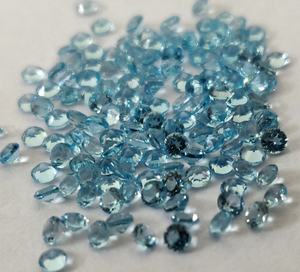 Topaze bleue suisse naturelle, taille ronde, 3 mm, facettée - Topaze bleue suisse ronde en vrac - Product Image 2