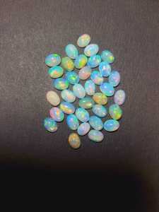 Cabochon d'opale éthiopienne de haute qualité pierres précieuses blanches naturelles taille calibrée certificat IGI traité thermiquement pour la fabrication de bijoux - Product Image 3