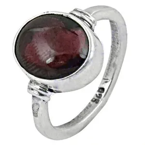 Bague unisexe tendance en argent sterling 925 avec grenat et sertissage clos, idéale pour offrir - Product Image 1