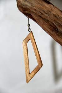 เครื่องประดับไม้ที่ได้รับความนิยมทําด้วยมือเป็นมิตรกับสิ่งแวดล้อมไม้หินสตั๊ดต่างหูชาติพันธุ์สําหรับเด็กหญิงและสตรีสําหรับงานแต่งงานและงานคิตตี้ - Product Image 6