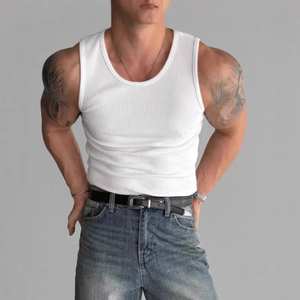 Camiseta sin mangas informal de poliéster para hombre, de colores sólidos, transpirable, de secado rápido y alta elasticidad. - Product Image 3