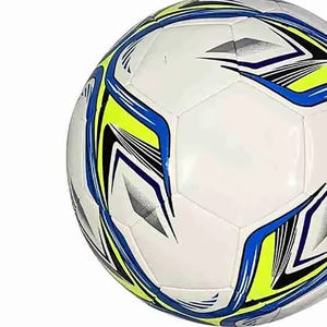 ลูกฟุตบอลแบบมีโลโก้สั่งทำพิเศษ ขนาด 4 ขนาด 5 ผลิตจากวัสดุ PU ไร้รอยต่อ เหมาะสำหรับการแข่งขันและฝึกซ้อม ลูกฟุตบอลทีมสโมสรแบบสั่งทำ - Product Image 5