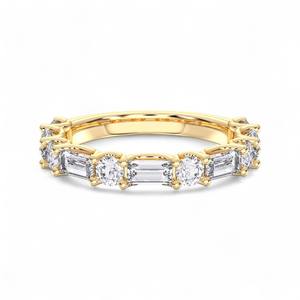 Bague de mariage demi-éternité en or massif avec diamants de laboratoire taille baguette et taille classique, 1,00 carat, pureté E-F/VVS-VS, sertis à griffes - Product Image 1