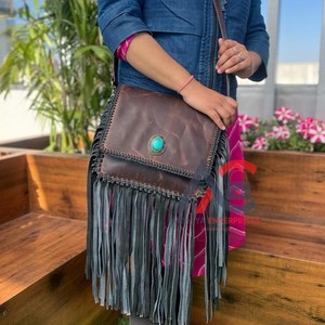 Nouveau Western élégant fabriqué à la main en cuir de vachette véritable frange sac à bandoulière personnalisé Boho sac à main en cuir sacs à bandoulière - Product Image 1