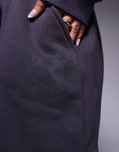 Sudaderas con capucha de alta calidad para mujer, conjunto corto cómodo de 2 piezas, nuevo estilo, patrón sólido, ropa informal para jóvenes - Product Image 3