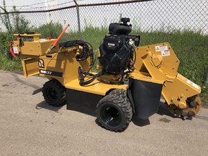 Broyeur forestier Rayco RG37 pour chargeuse compacte avec moteur Yanmar, pompe et boîte de vitesses haute performance, garantie 4 ans - Product Image 3