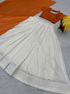 Travail de broderie en Georgette à la mode Lehenga Choli avec Dupatta pour les fêtes d'été Couleur noire - Product Image 6