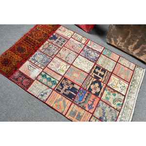 Alfombra Vintage de 3.4x5.2 pies, Alfombra, Alfombra de Camuflaje Roja de Lana - Product Image 4