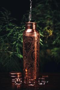 Bouteille en cuivre pur avec bienfaits ayurvédiques imprimés pour la santé Boisson directe étanche pour les fêtes et les visites - Product Image 4