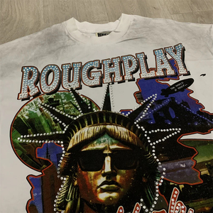 Camiseta de Manga Corta RoughPlay Back to the Future con Diseño de Diamantes, Estilo Urbano y Moderno - Product Image 3