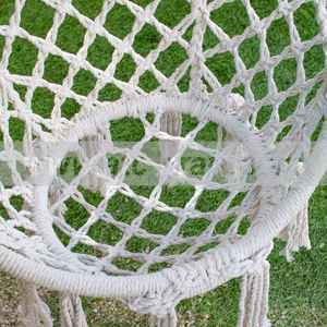 Columpio de macramé para exteriores, muebles artesanales para patio, diseño elegante hecho a mano para cualquier espacio - Product Image 1