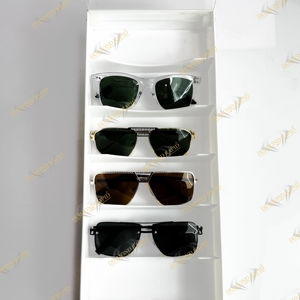 Affichage de compteur optique en acrylique pour lunettes de soleil Lunettes de soleil Opticiens Boutique Design Présentoirs de lunettes - Product Image 1