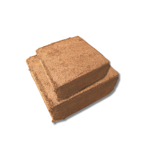 PRODUCTO CALIENTE Coco Pith Block 5kg de Vietnam Perfecto para las necesidades de jardinería sostenible - Product Image 1