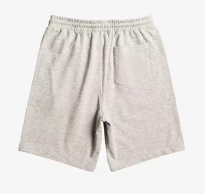 Pantalones cortos de entrenamiento para hombres de alta calidad, secado rápido y transpirables, tallas personalizables, patrón sólido, venta al por mayor de Pakistán - Product Image 1