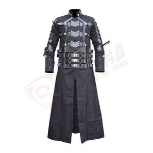 Abrigo Gótico Largo y Transpirable para Mujer, con Cuello Alto, Color Negro Claro, con Cremalleras y Cinturones - Product Image 4