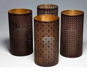 เชิงเทียนโลหะสีดำสำหรับตกแต่งบ้านดีไซน์ตามสั่งแกะสลักตกแต่งโต๊ะสำหรับงานเทศกาลคริสต์มาส - Product Image 4