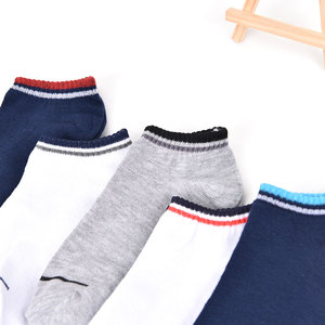 Calcetín tobillero azul tejido de algodón barato personalizado para hombres y mujeres estilo deportivo informal con logotipo para Primavera Verano otoño - Product Image 4