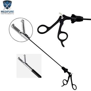 เครื่องมือผ่าตัดแบบส่องกล้องชนิดคีบแบบโคบร้า ขนาด 5 มม. x 45 ซม. พร้อมฟันเลื่อย สำหรับการผ่าตัดผ่านกล้องแบบรุกรานต่ำ MEDIPURE INSTRUMENT - Product Image 1