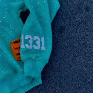 Sudadera con Capucha de Felpa Francesa de 350 Gramos, Estilo Urbano, Vintage, Bordado Desgastado, Pedrería, 100% Algodón - Product Image 4