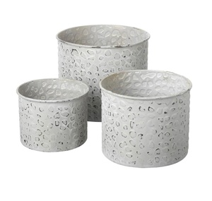 Juego de Macetas de Metal Texturizado Blanco, Macetas Decorativas Modernas para Interiores, para Hogar, Hotel, Restaurante, Venta al por Mayor - Product Image 1