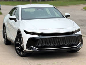 Voitures d'occasion les plus vendues 2023 Crown XLE AWD XLE berline 4 portes - Product Image 5