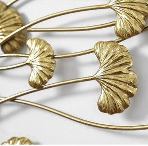 Moderno y abstracto arte de pared de metal hecho a mano, perfecto para una decoración de pared interior única. - Product Image 2