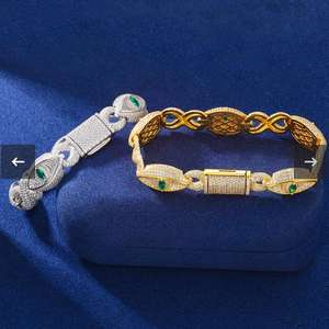 Pulsera de Lujo Unisex de Oro Amarillo de 14K y Diamantes CZ VVS1 para Fiestas, Bodas, Compromisos y Regalos, Moissanita - Product Image 2