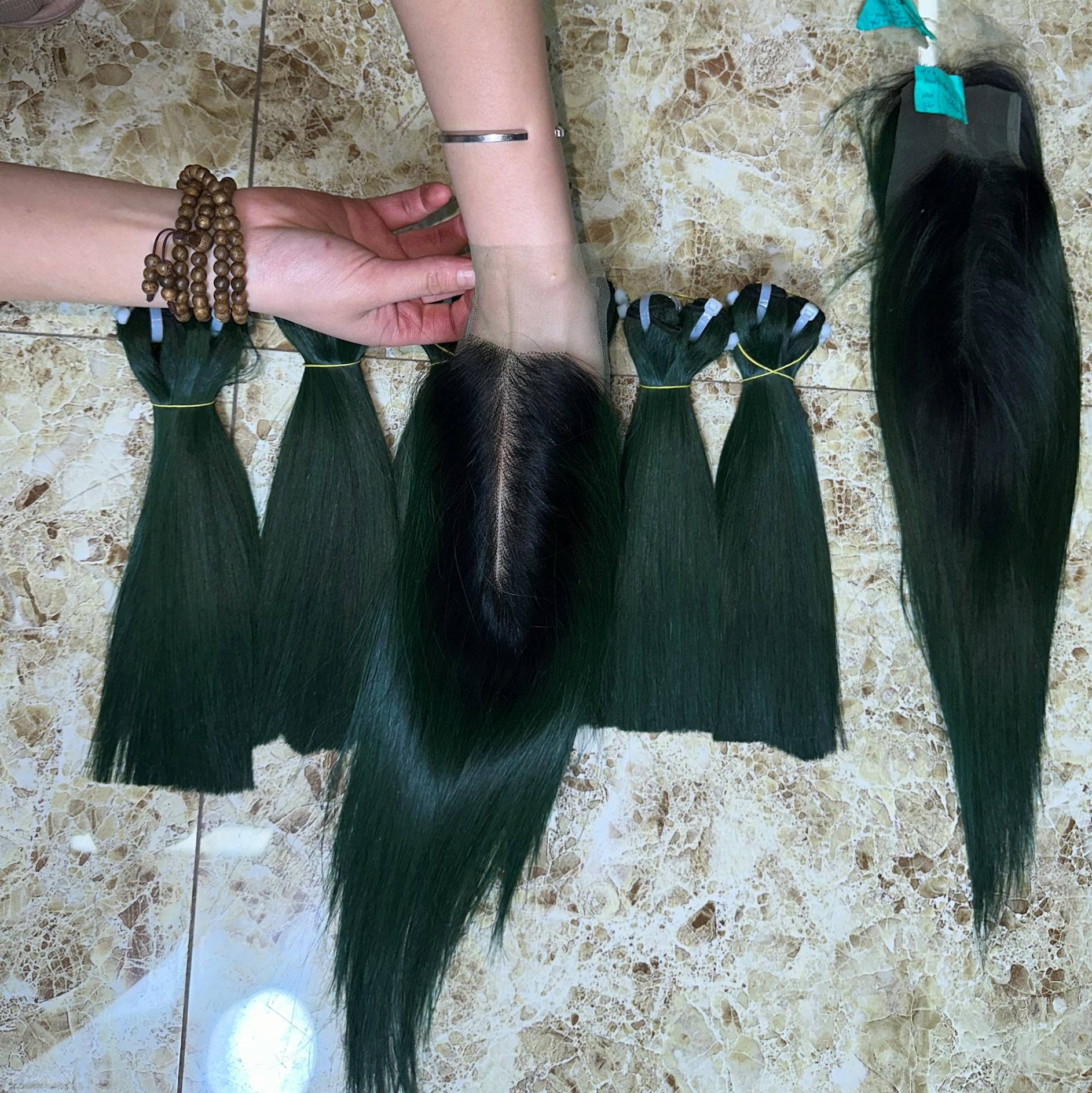 สีเขียว