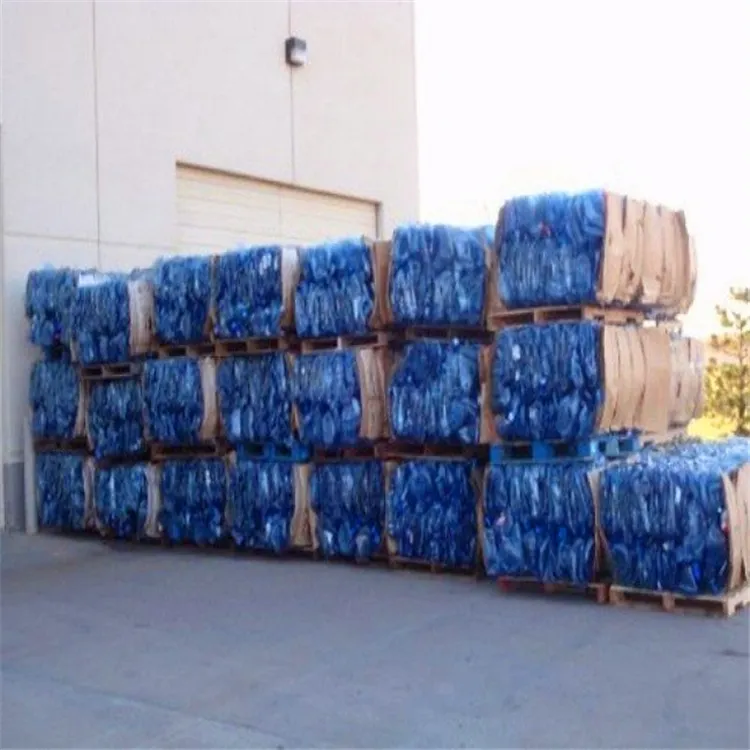 Sucata de plástico transparente original, melhor preço, tambor de HDPE, sucata de plástico reciclada, resíduos industriais naturais reciclados em PVC azul