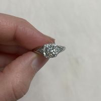 Bague de fiançailles en acier inoxydable plaqué or 14 carats - Diamant taille princesse avec halo - Style vintage années 60 - 0,1 carat total - Bague avec diamant de laboratoire