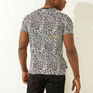 Nouveau modèle T-shirts pour homme coupe ajustée Vêtements d'été décontractés Vente en gros polyester/coton écologique de haute qualité - Product Image 4