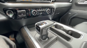 Gran Demanda de Mercado, Chevrolet Silverado 1500-LT Gris 2024 - Product Image 3