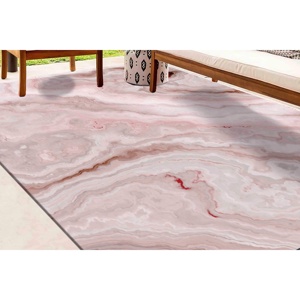 Tapis imprimé marbre abstrait, rose, moderne, design à l'encre d'alcool, avec poils doux - Product Image 1