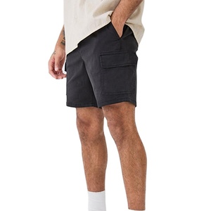 Jean court homme coupe slim uni 2026, taille standard, respirant, design streetwear d'été, meilleure vente, personnalisable, vente en gros - Product Image 1