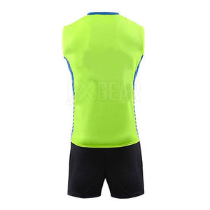 Uniforme de volley-ball à la mode fabriqué au Pakistan en matériau respirant et léger pour une utilisation durable - Product Image 3